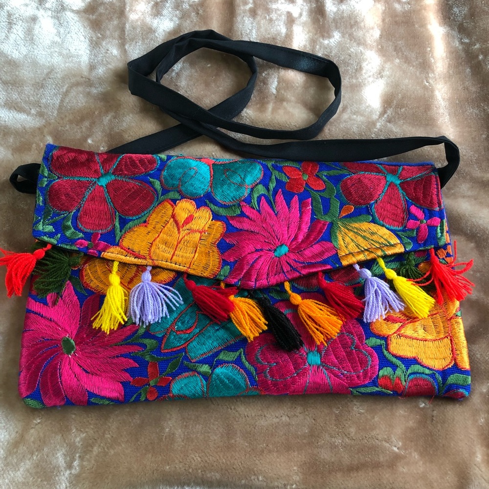 Floral Embroidered Envelop Clutch Bag